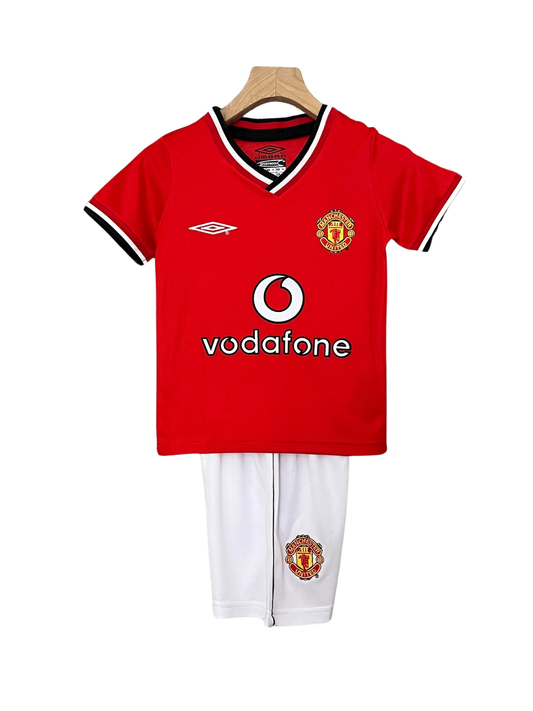MANCHESTER UNITED I 00/01 CHILDREN'S SET (RETRO)
